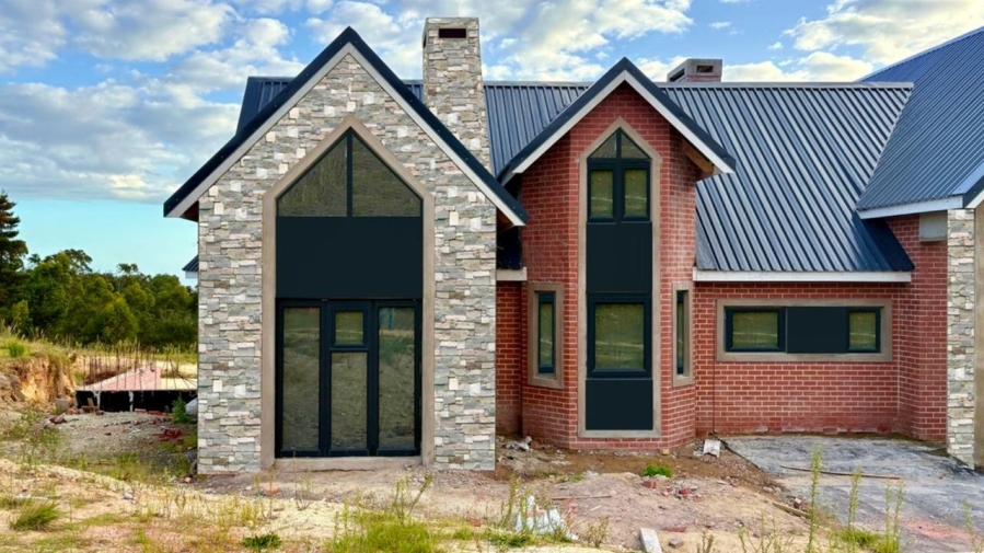 4 Bedroom Property for Sale in Groot Brakrivier Central Western Cape